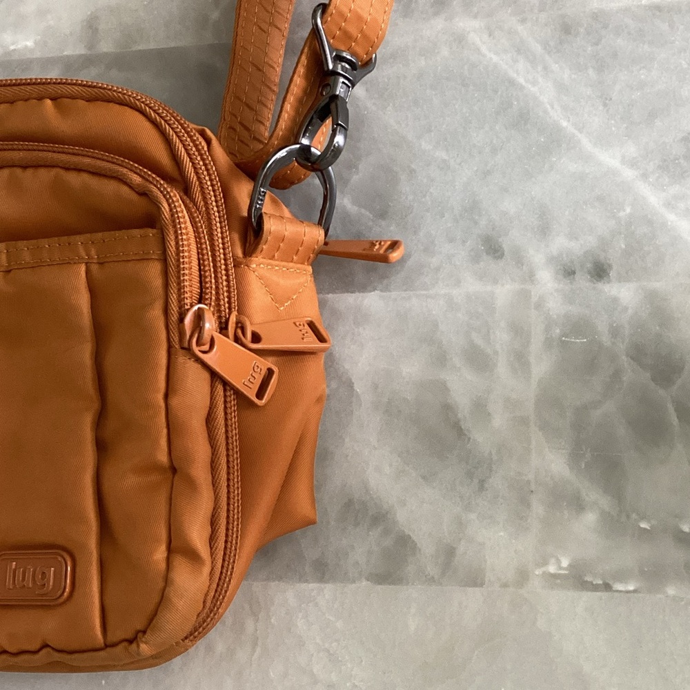 Lug Crossbody Bag - Picture 3 of 15